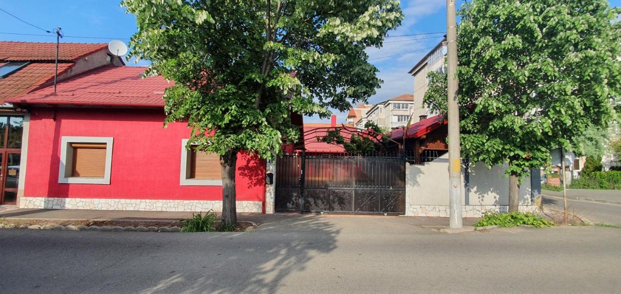 Вилла Casa In Oradea ! Экстерьер фото